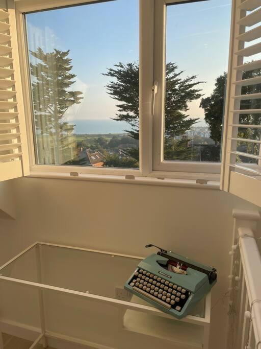 The Bolt Hole Hythe Panoramic Coast And Sea Views Hythe (Kent) Exterior foto